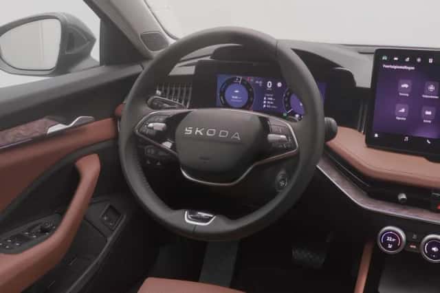 Škoda Superb (2025) thumbnail 6
