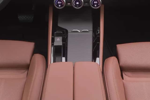 Škoda Superb (2025) thumbnail 8