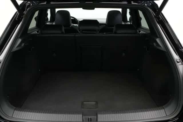 Volkswagen T-Roc (2023) thumbnail 12
