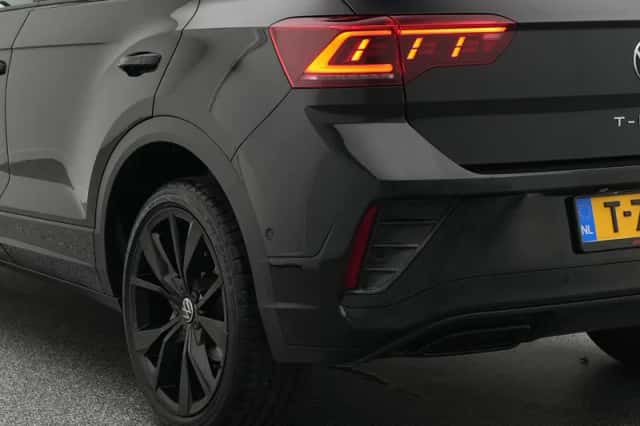 Volkswagen T-Roc (2023) thumbnail 21