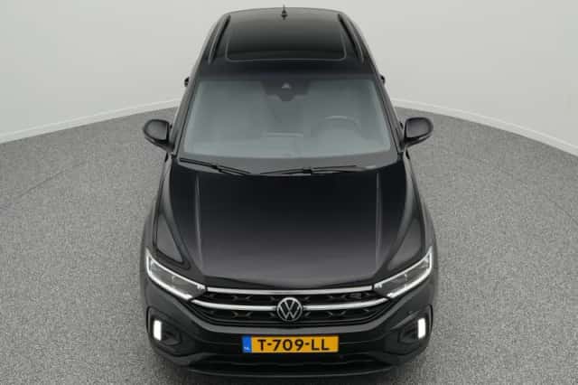 Volkswagen T-Roc (2023) thumbnail 23