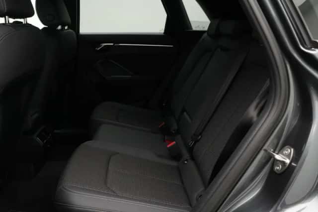Audi Q3 (2022) thumbnail 12