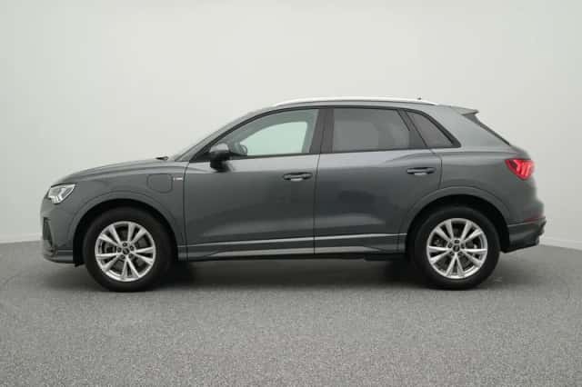 Audi Q3 (2022) thumbnail 15