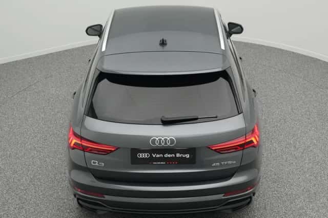 Audi Q3 (2022) thumbnail 27