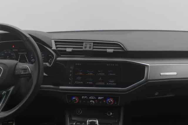 Audi Q3 (2022) thumbnail 9