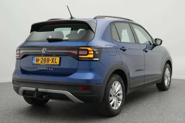 Volkswagen T-Cross (2022) thumbnail 2