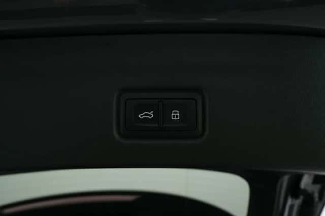 Audi Q6 e-tron (2025) thumbnail 28