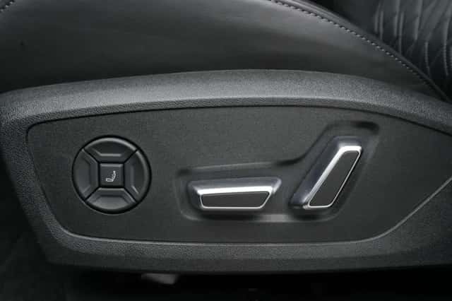 Audi Q6 e-tron (2025) thumbnail 30