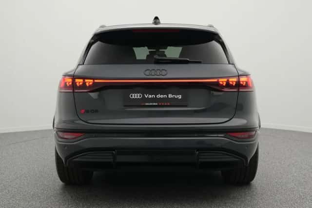 Audi Q6 e-tron (2025) thumbnail 6