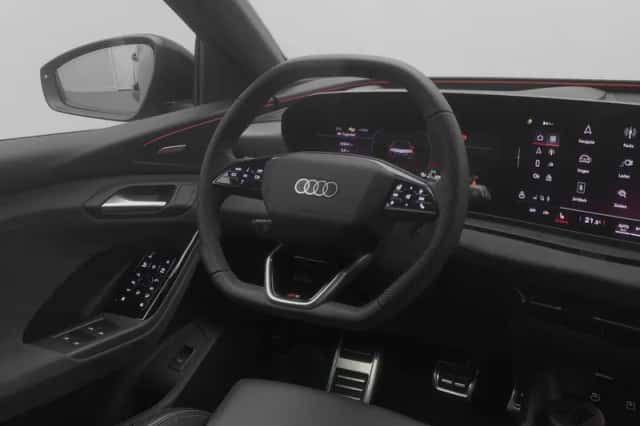 Audi Q6 e-tron (2025) thumbnail 8