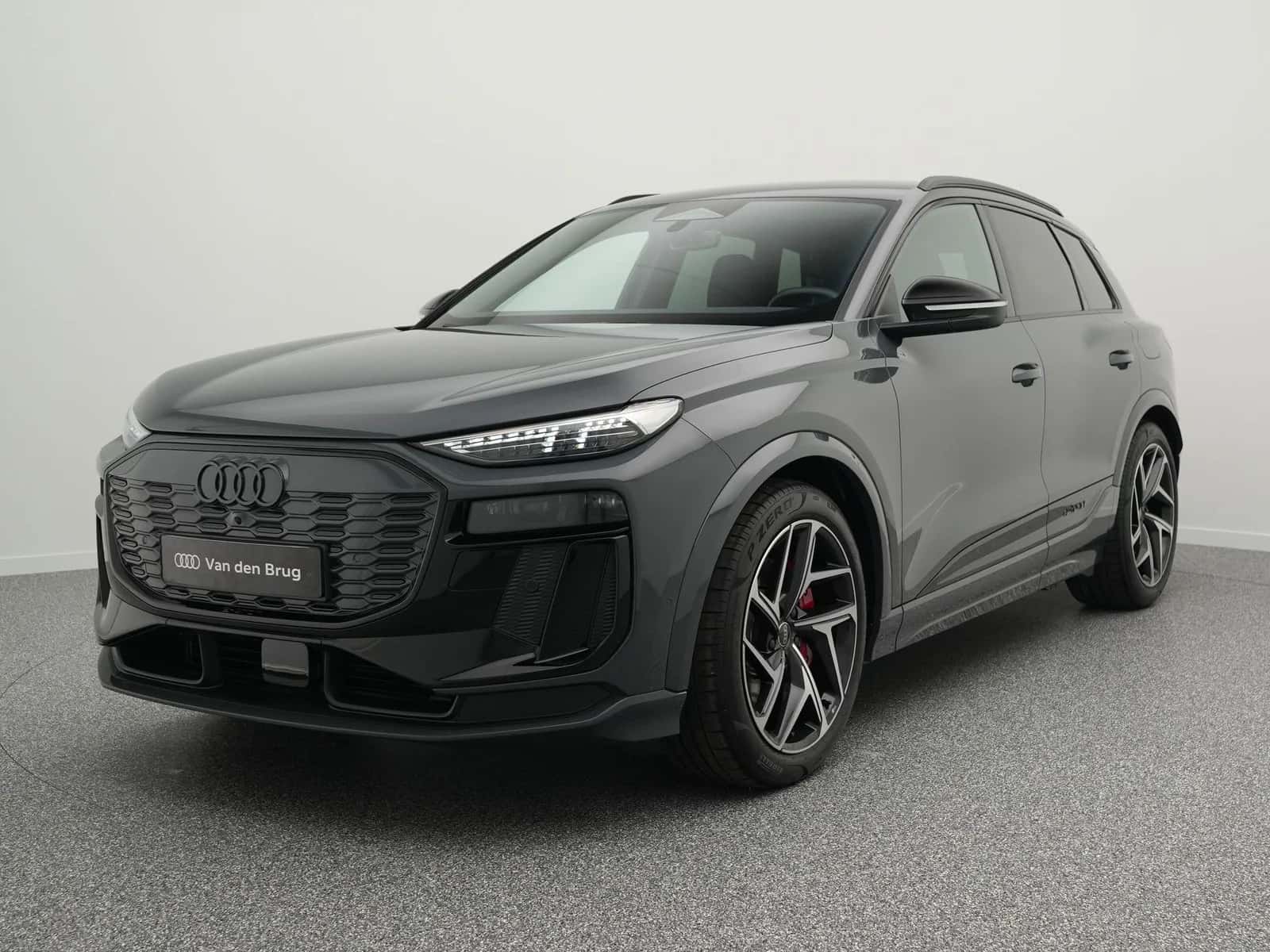 Audi SQ6 e-tron (2025) — foto 1