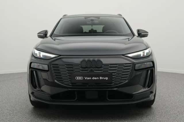 Audi SQ6 e-tron (2025) thumbnail 5