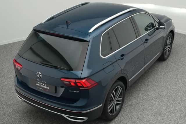 Volkswagen Tiguan (2021) thumbnail 19
