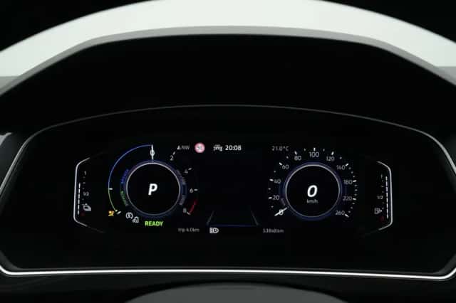 Volkswagen Tiguan (2021) thumbnail 30