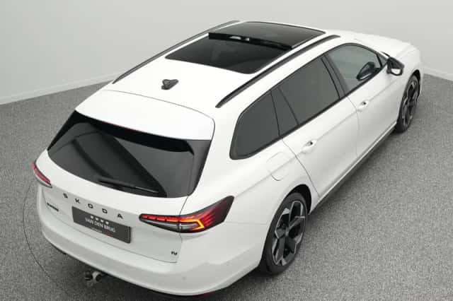 Škoda Superb (2025) thumbnail 14