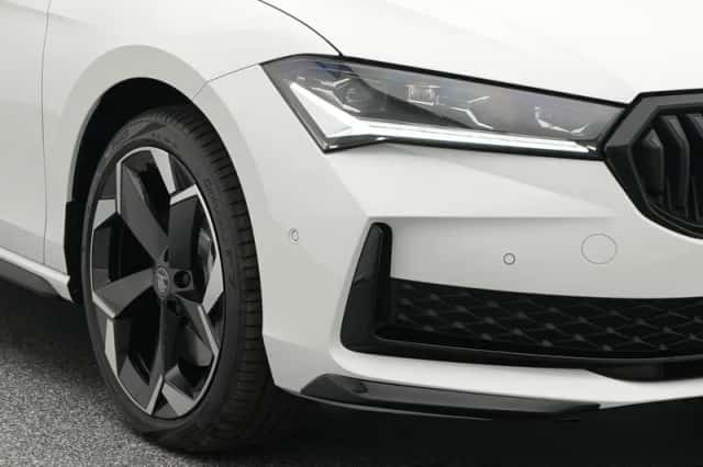 Škoda Superb (2025) thumbnail 15