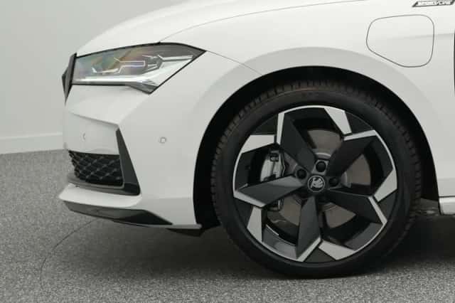 Škoda Superb (2025) thumbnail 7