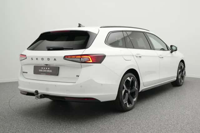 Škoda Superb (2025) thumbnail 2
