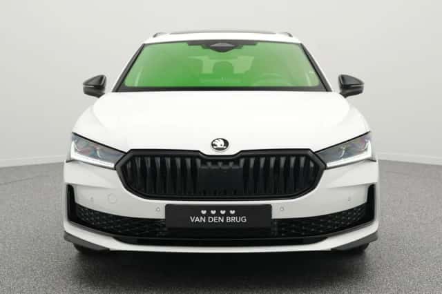 Škoda Superb (2025) thumbnail 5