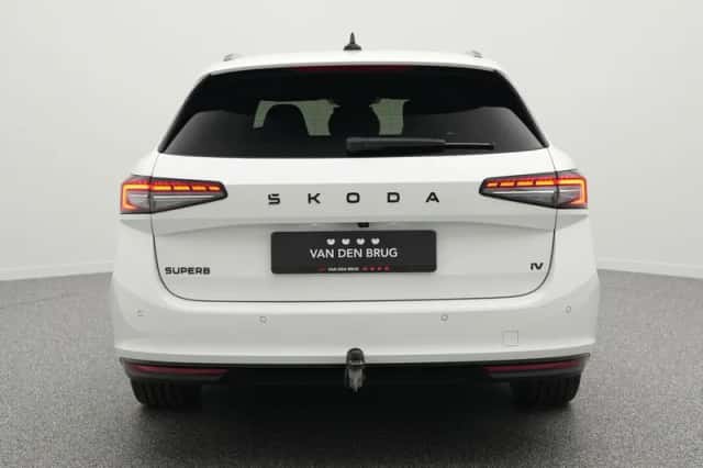 Škoda Superb (2025) thumbnail 6