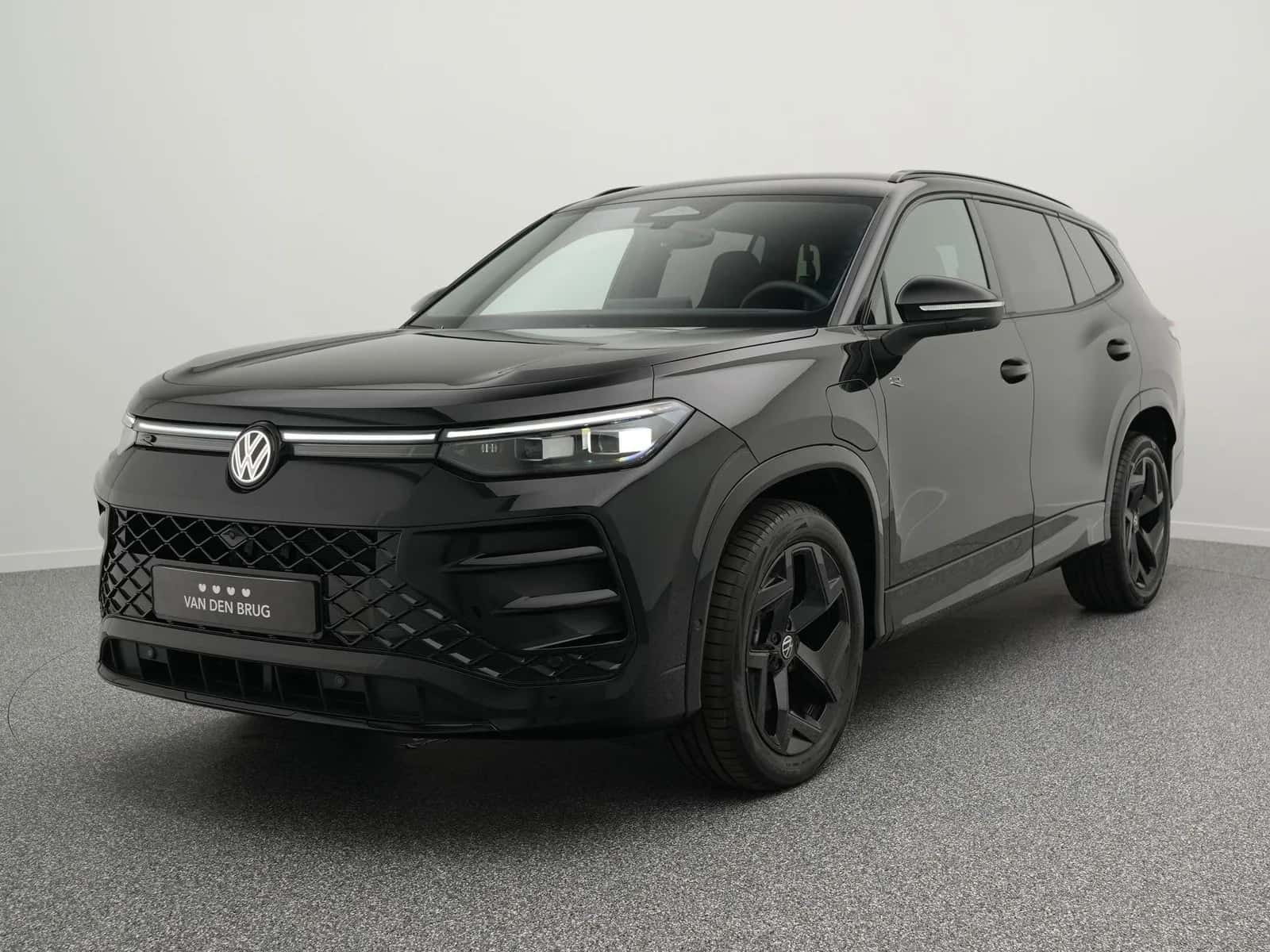 Volkswagen Tayron (2025) — foto 1