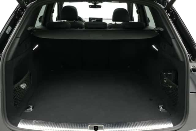 Audi Q5 (2023) thumbnail 14
