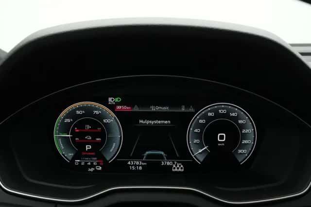 Audi Q5 (2023) thumbnail 16