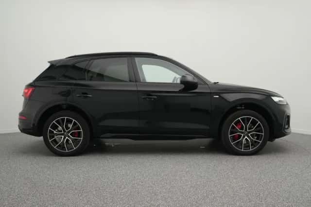 Audi Q5 (2023) thumbnail 17