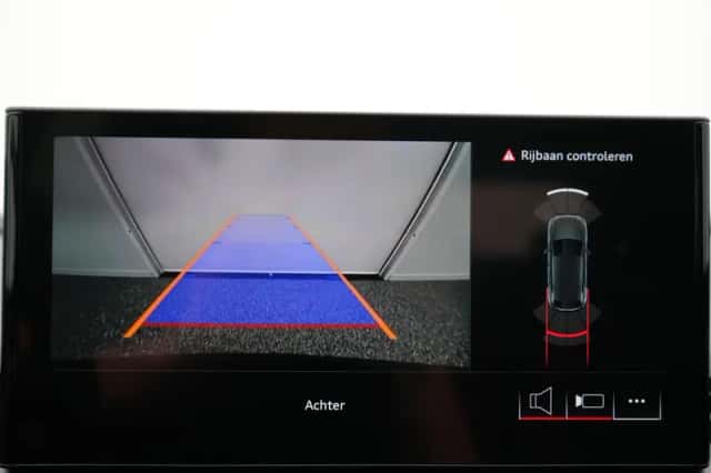 Audi Q5 (2023) thumbnail 22