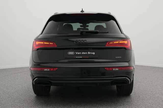 Audi Q5 (2023) thumbnail 6