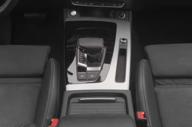 Audi Q5 (2023) thumbnail 10