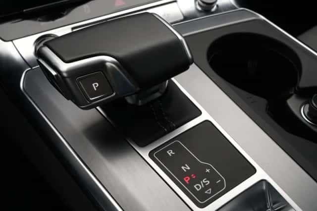 Audi A6 (2024) thumbnail 22