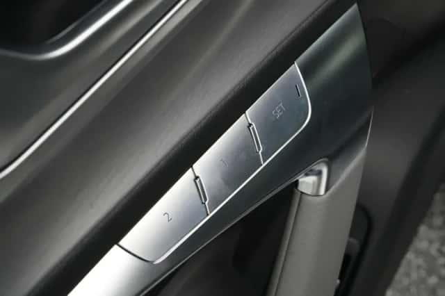Audi A6 (2024) thumbnail 24