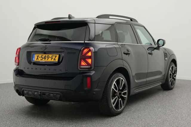 MINI Countryman (2023) thumbnail 2