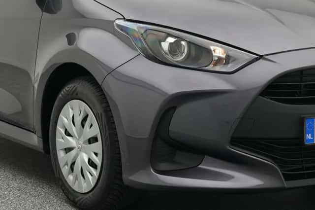 Toyota Yaris (2024) thumbnail 15