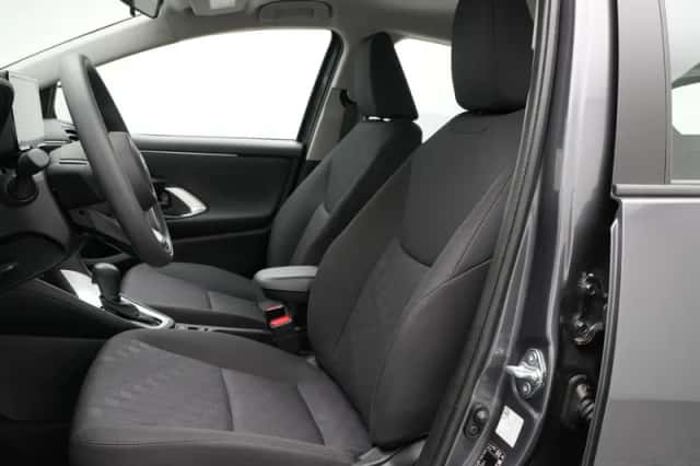 Toyota Yaris (2024) thumbnail 32