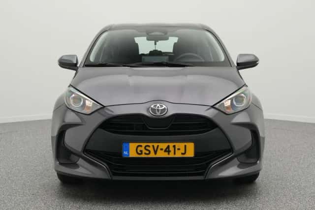 Toyota Yaris (2024) thumbnail 5