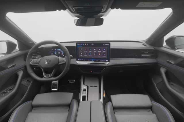Volkswagen Passat (2026) thumbnail 3