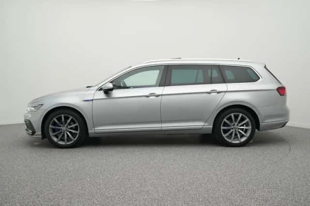 Volkswagen Passat (2020) thumbnail 12