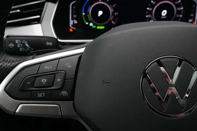 Volkswagen Passat (2020) thumbnail 26