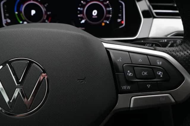 Volkswagen Passat (2020) thumbnail 27