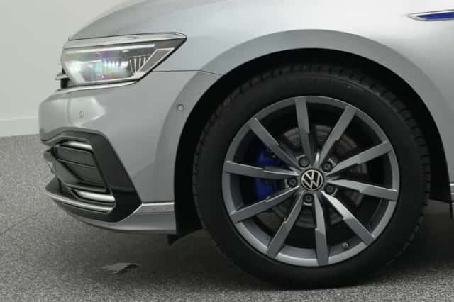 Volkswagen Passat (2020) thumbnail 7