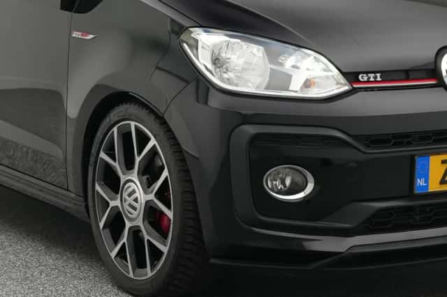 Volkswagen Up! (2019) thumbnail 15