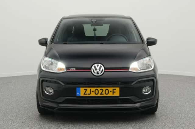 Volkswagen Up! (2019) thumbnail 5