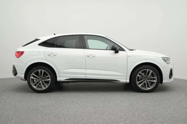 Audi Q3 (2023) thumbnail 13