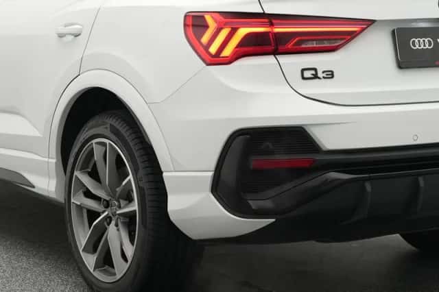 Audi Q3 (2023) thumbnail 16