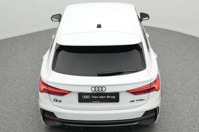 Audi Q3 (2023) thumbnail 18