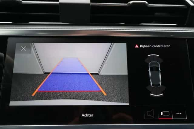 Audi Q3 (2023) thumbnail 29