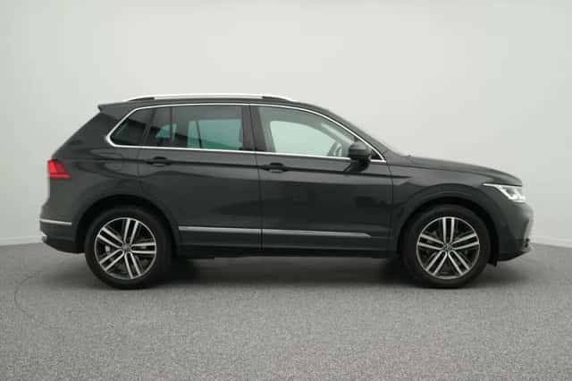 Volkswagen Tiguan (2021) thumbnail 13