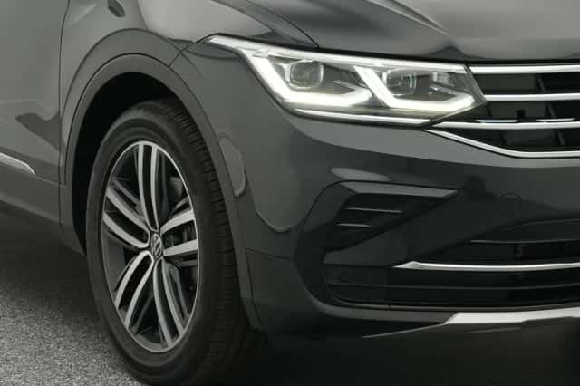 Volkswagen Tiguan (2021) thumbnail 15